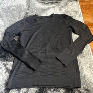Lululemon Black Mesh Long Sleeved Top